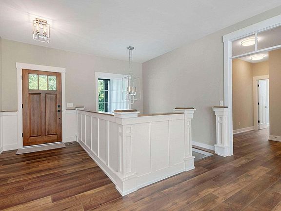5th image of 12041 Alden Ct NE