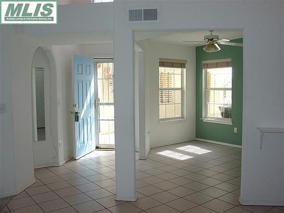 5th image of 2190 Foxtail Pine Dr #7