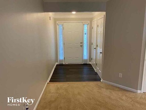 3rd image of 2868 Merrion Park Ln NE