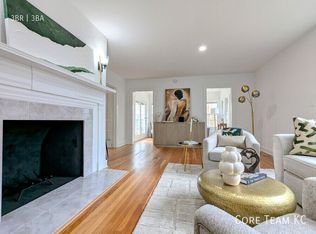 1120 Ward Pkwy #1124-200, Kansas City, MO 64112