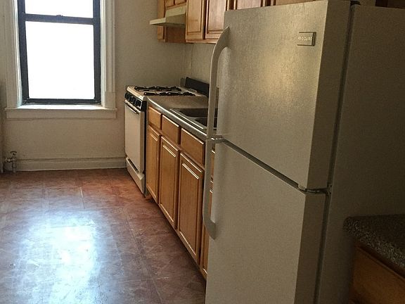 4th image of 441 Brooklyn Ave APT 6A