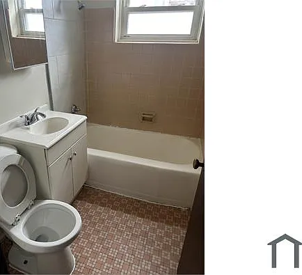 4136 N Green Bay Ave — Photo 10