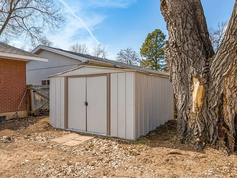 604 Tulane Dr — Photo 18
