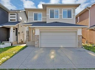 26 E Redstone Cv NE, Calgary, AB T3N0N1
