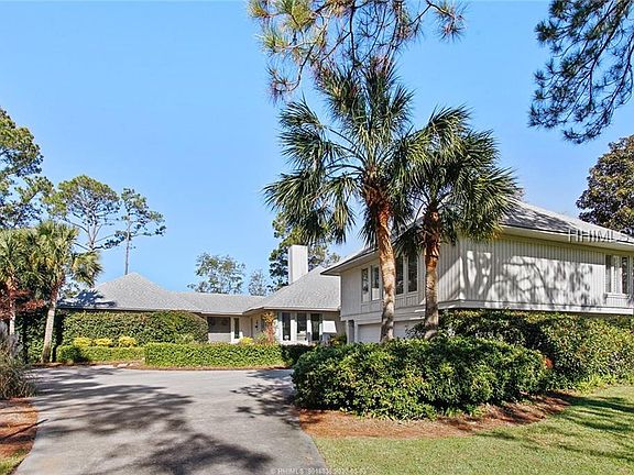 3rd image of 94 S Port Royal Dr