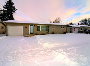 2524 5th St NW, Minot, ND 58703