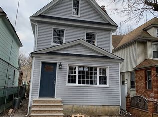 157th St, Queens, NY 11433