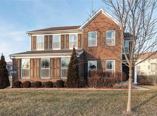 7058 Stoney Ridge Dr, Columbus, IN 47201