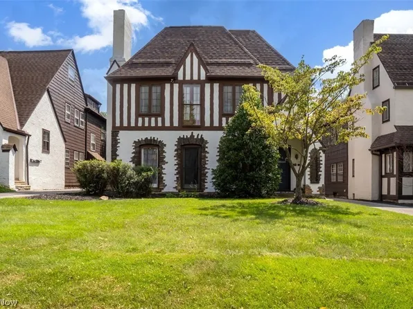 18004 Winslow Rd, Shaker Heights, OH 44122