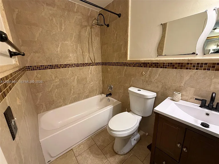 3582 NE 171st St #301 — Photo 15