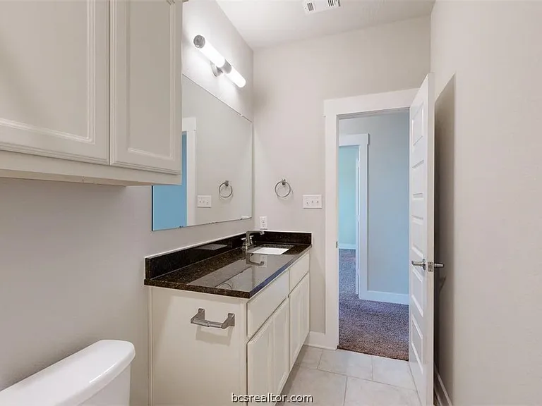 3901 Ws Phillips Pkwy — Photo 32