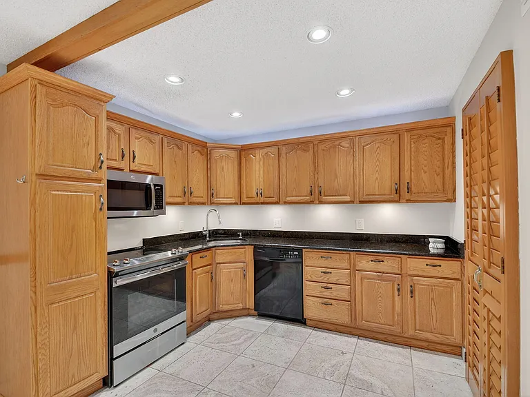 511 Shady Pine Way #D2 — Photo 17