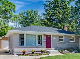 905 E Irving Park Rd, Itasca, IL 60143