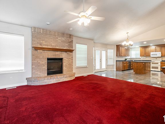 5th image of 10121 S Eden Ridge Dr W