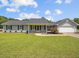 102 Stoneledge Dr, Woodruff, SC 29388