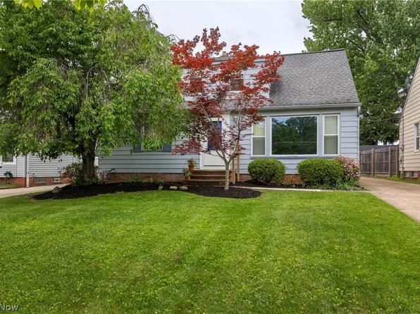 5042 N Barton Rd, Lyndhurst, OH 44124