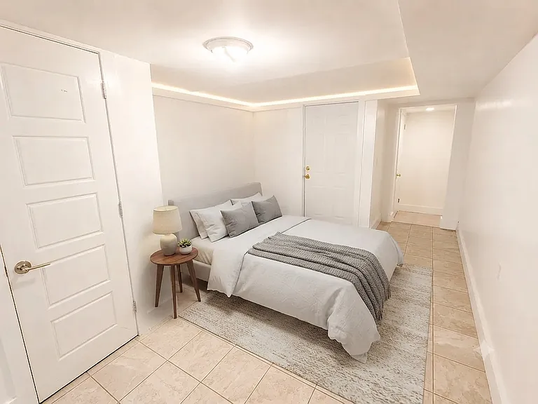 363 Sumpter St #1L — Photo 4