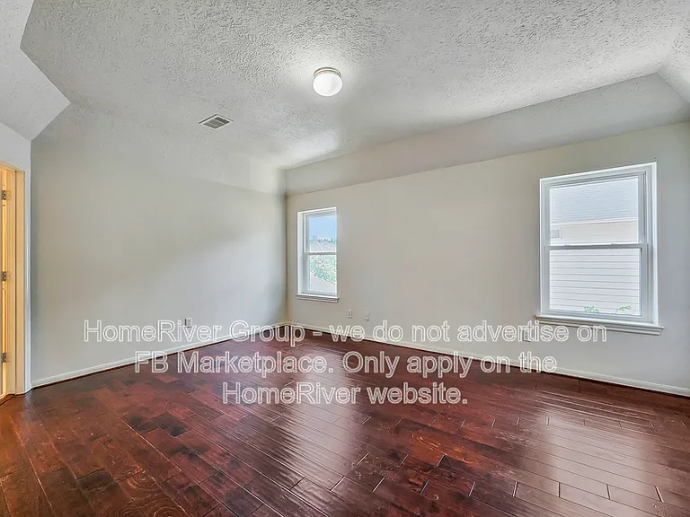 9343 Starfire Ln — Photo 17