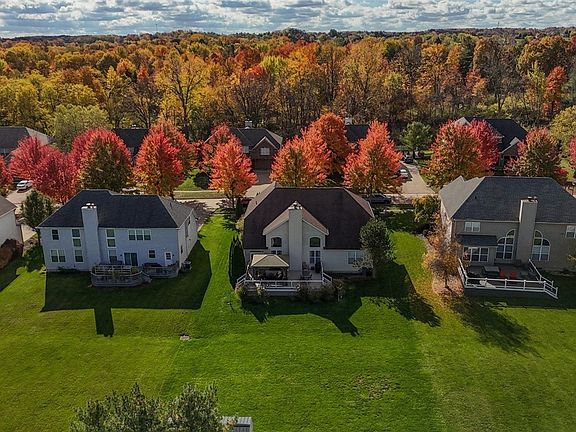 3rd image of 1129 Alexandria Ln