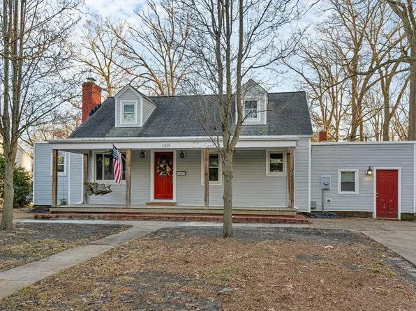 1215 Frank St, Norfolk, VA 23518