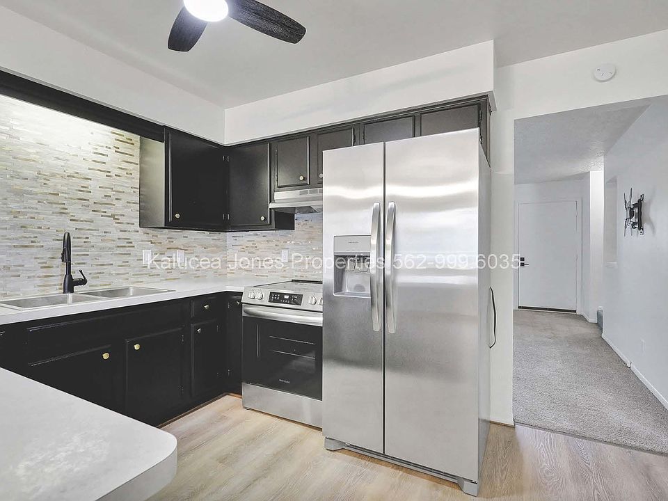 Beautiful new kitchen *Please note there is no carpet, New hardwood style flooring throughout*