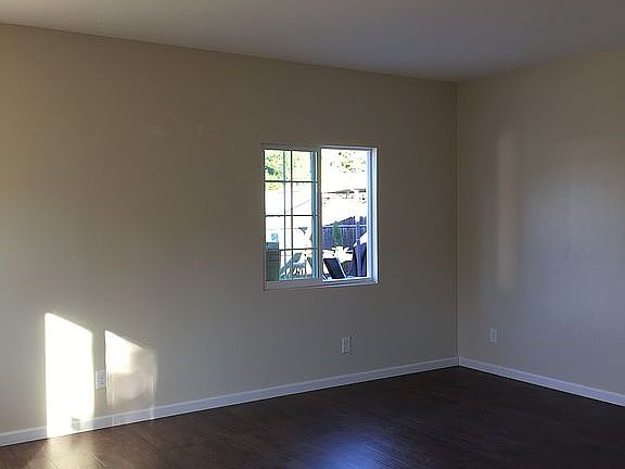 2nd image of 1668 Lonnie Dr