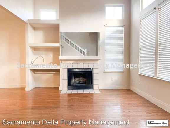 3rd image of 6961 Hampton Cove Way