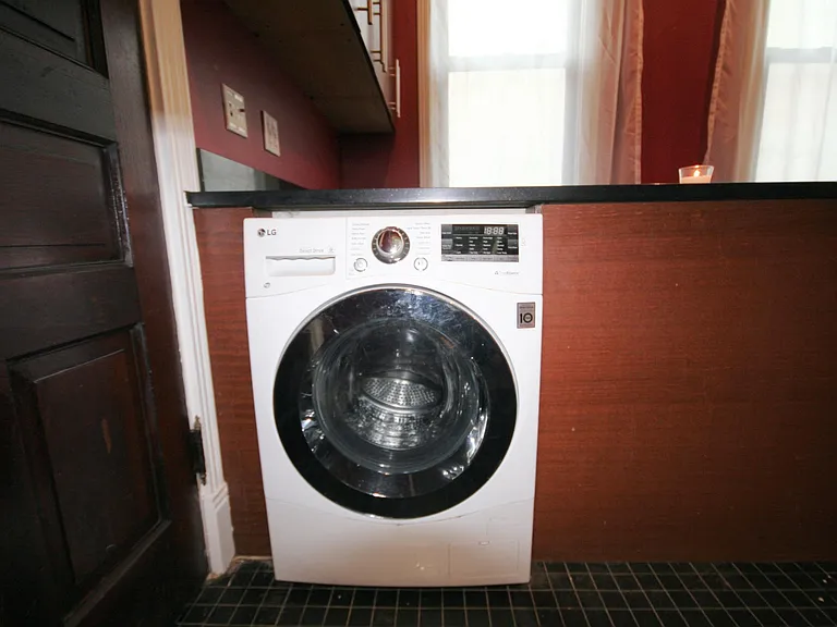 2862 W 21st St #1R — Photo 12