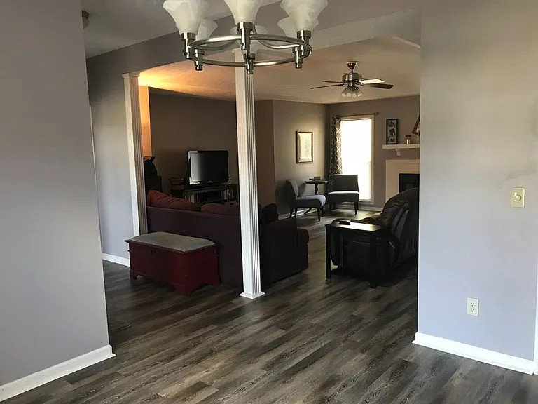 5577 Terrace Pointe Ct — Photo 10