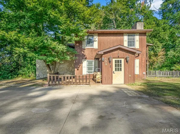 153 Chester St, Chester, IL 62233