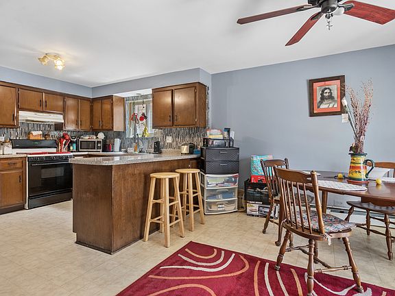 5th image of 2746 N 75th Ct