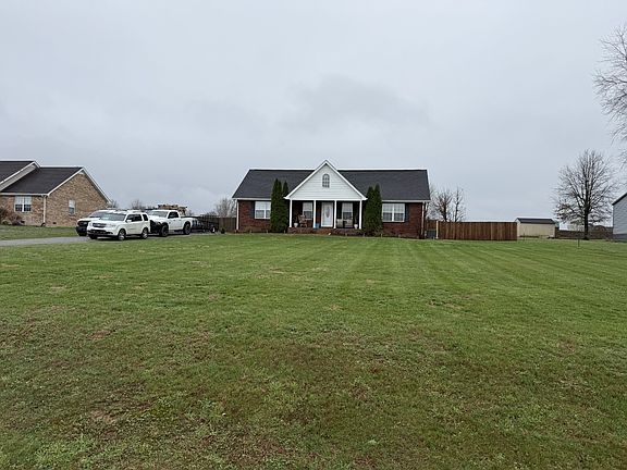 3rd image of 1002 Spire Way Dr