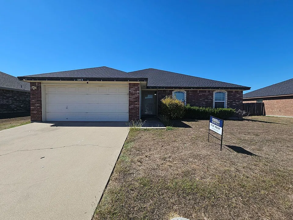 2503 Hydrangea Ave