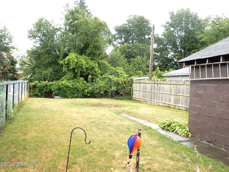 3rd image of 1125 Webster Street