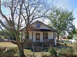 17 Miron St, Bloomingburg, OH 43106