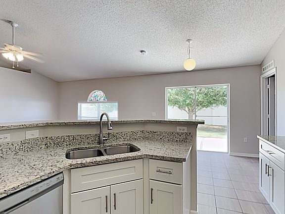4th image of 1708 Pilchard Dr