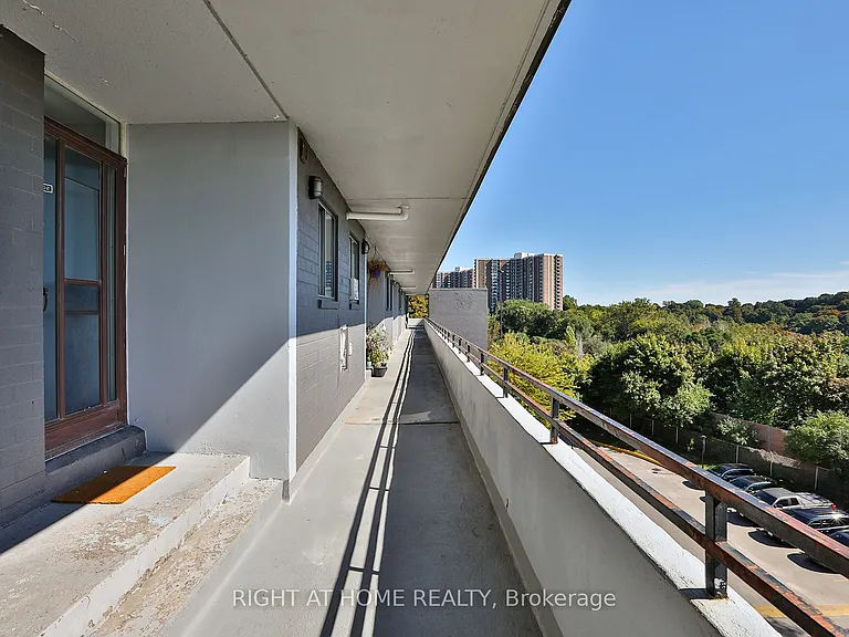 35 Sunny Glenway #302 — Photo 27