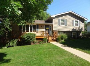 1210 W State St, Williamsburg, IA 52361