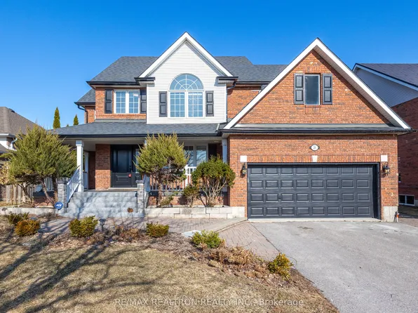 25 Highcastle Ave, Georgina, ON L4P 4B4