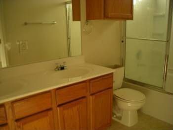 2nd image of 109 Brown St