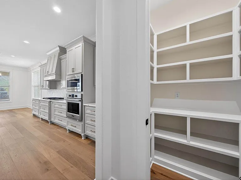 7517 Cross Gate Way — Photo 10