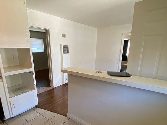 5th image of 15501 Loukelton St #15511