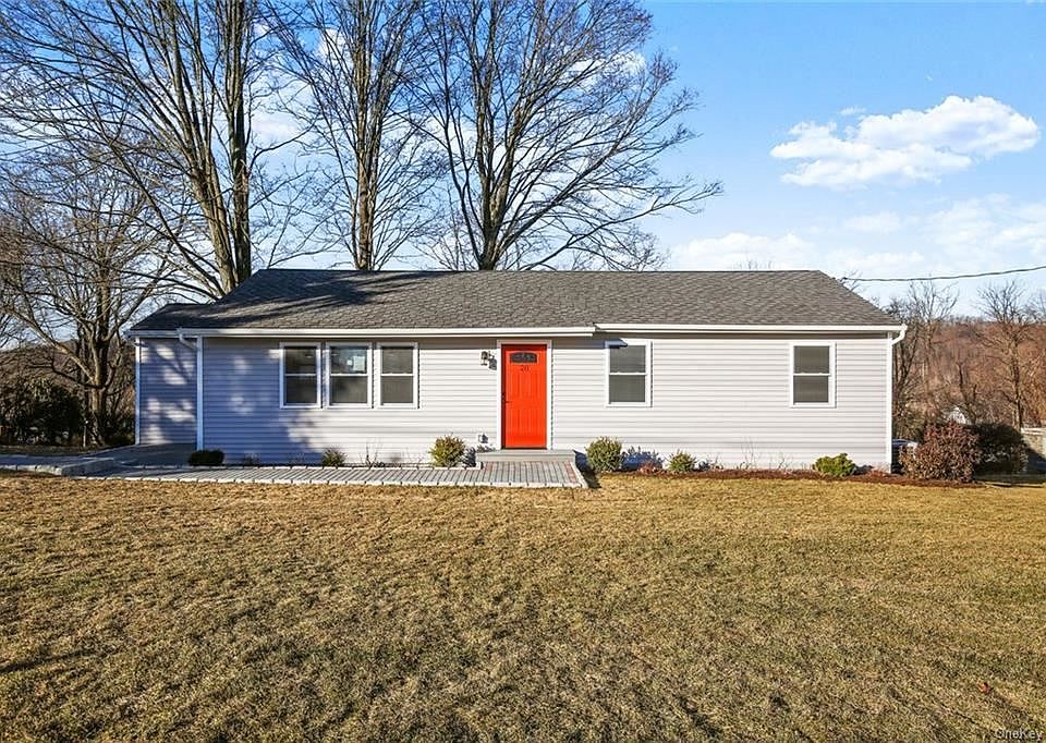 1st image of 20 Boniello Dr