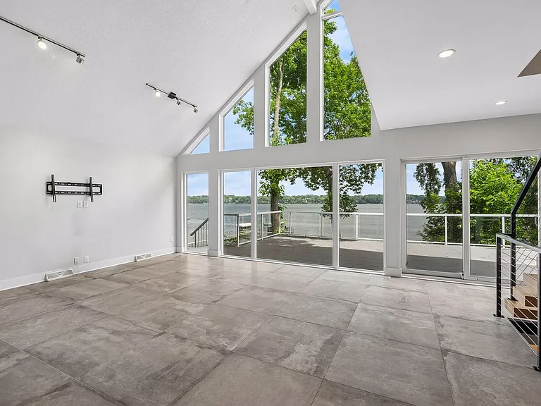 176 Peninsula Rd — Photo 16