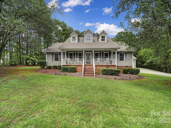 3141 Ashwood Ln, Lancaster, SC 29720