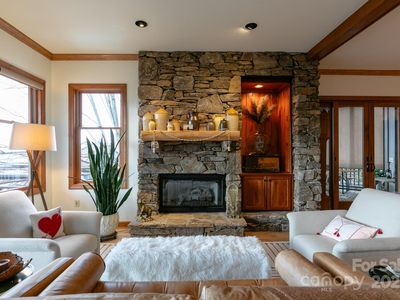 61 Spring Rock Rd, Burnsville, NC, 28714