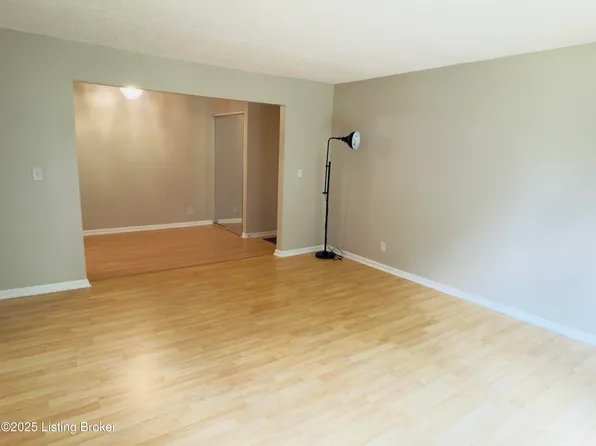 3505 Lodge Ln APT 312, Louisville, KY 40218