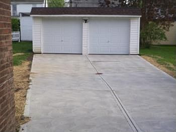 5th image of 18216 Knoll Dr