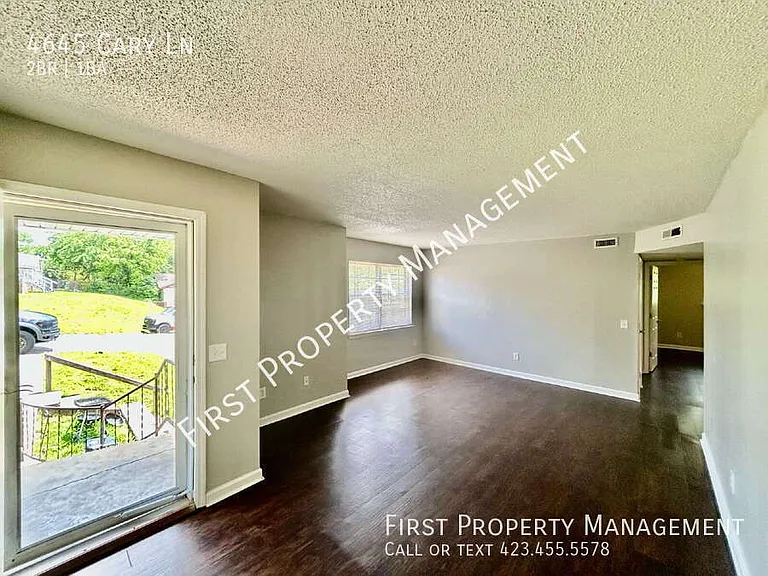 4645 Cary Ln — Photo 3