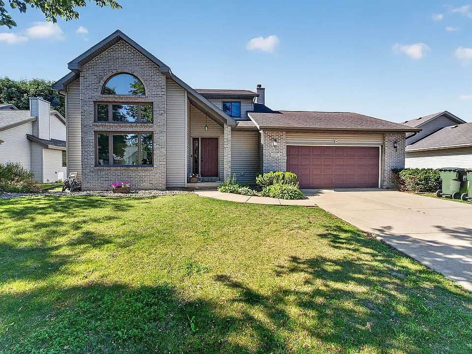 1757 Colony Cir